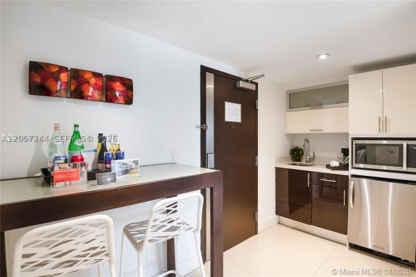 Quarzo Bal Harbour, 290 Bal Bay Dr #101, Bal Harbour, Florida 33154, image 3