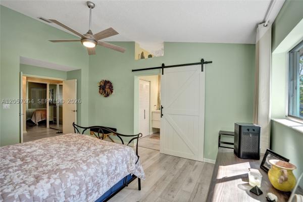 Discovery Pointe, 2260 W Discovery Cir W, Deerfield Beach, Florida 33442, image 2