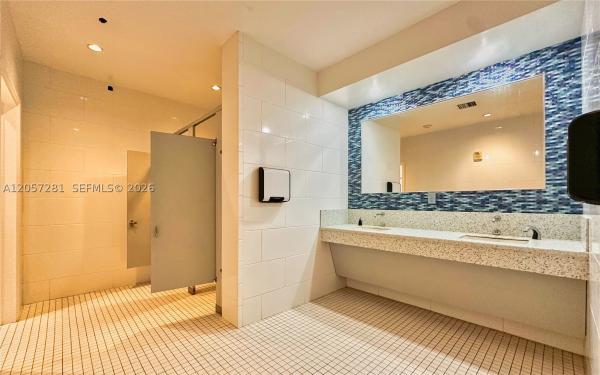 Arlen Beach, 5701 Collins Ave #1508, Miami Beach, Florida 33140, image 1