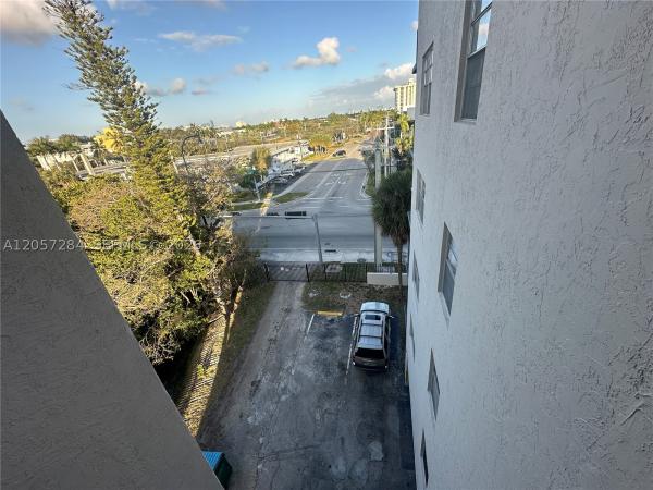 12590 Coronado Towers, 12590 NE 16th Ave #509, North Miami, Florida 33161, image 2