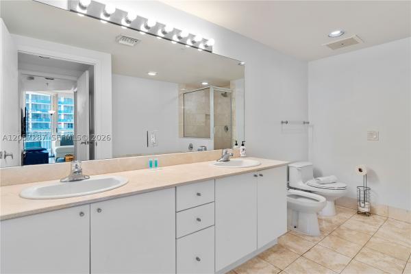 DoubleTree By Hilton Ocean Point Resort & Spa, 17375 Collins Ave #1108, Sunny Isles Beach, Florida 33160, image 3
