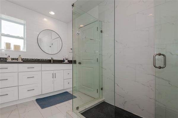 1066 NE 35th St, Oakland Park, Florida 33334, image 3