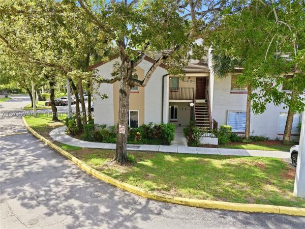 13920 SW 93rd Ln, Unincorporated Dade County, Florida 33186, image 3