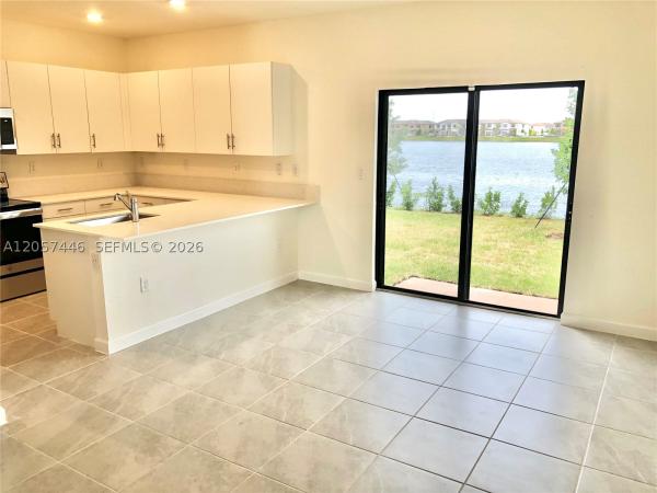 Aquabella, 3412 W 114th Ter #., Hialeah, Florida 33018, image 2