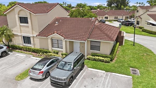 6473 NW 170th Ln, Hialeah, Florida 33015, image 2