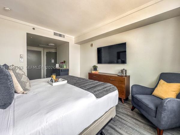 Mutiny Park Hotel Arya, 2889 Mcfarlane Rd #912, Miami, Florida 33133, image 3