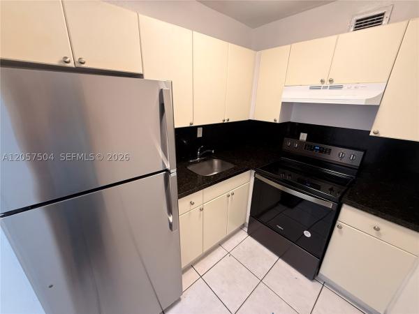 1860 SW 22nd St #4, Miami, Florida 33145, image 2