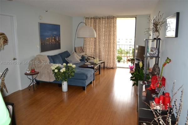 Sunny Isles Beach, Florida 33160, image 2