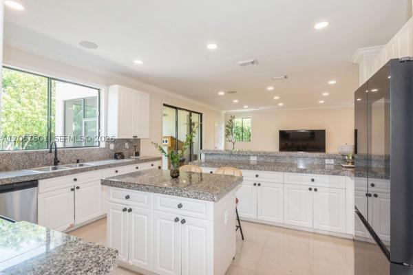 Cutler Cay, 18704 SW 76th Ct, Cutler Bay, Florida 33157, image 2