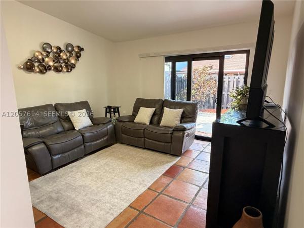 6641 NW 174th Ter, Hialeah, Florida 33015, image 3