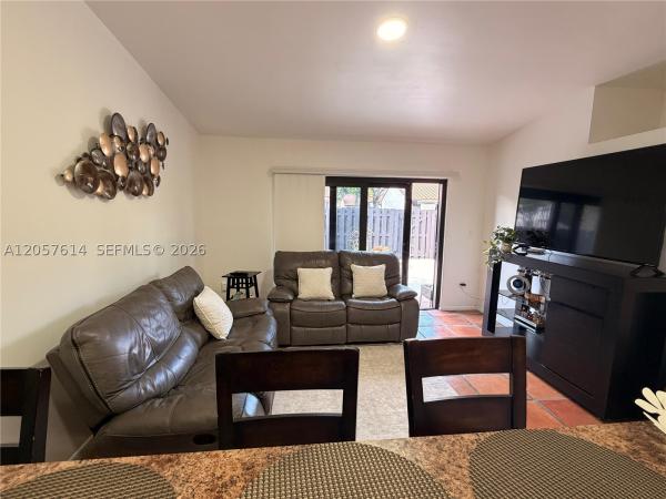 6641 NW 174th Ter, Hialeah, Florida 33015, image 2