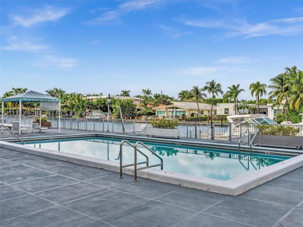 Ten Thousand Plaza, 10000 W Bay Harbor Dr #201, Bay Harbor Islands, Florida 33154, image 1