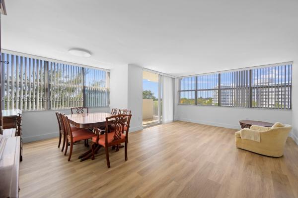 1300 NE Miami Gardens Dr #306E, Unincorporated Dade County, Florida 33179, image 3