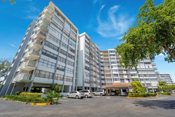 1300 NE Miami Gardens Dr #306E, Unincorporated Dade County, Florida 33179, image 1