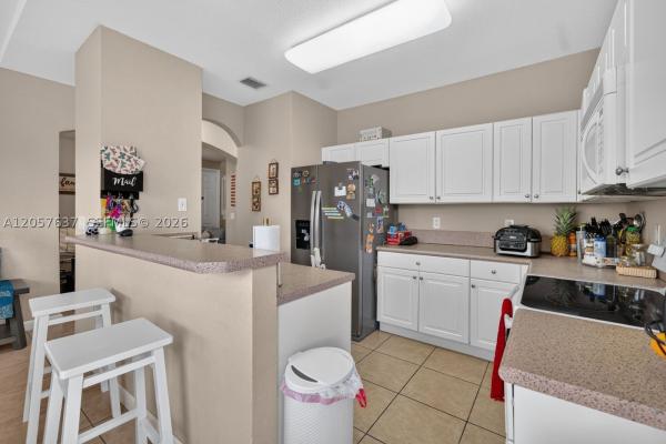 Fiji, 152 SE 29th Ave #9, Homestead, Florida 33033, image 3