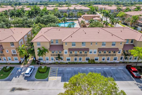 Cobblestone, 950 SW 147th Ave #2611, Pembroke Pines, Florida 33027, image 1
