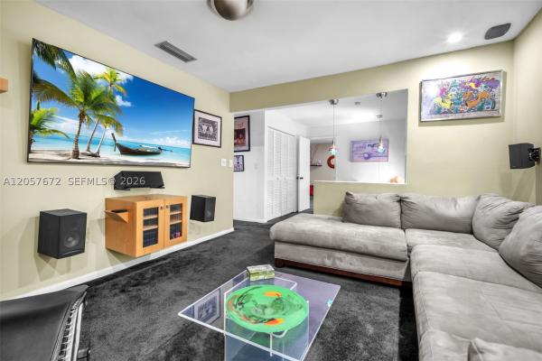 Lakes Of Emerald Hills, 3908 Parkside Ln #229, Hollywood, Florida 33021, image 2