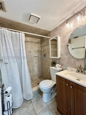 Villas At Carriage Hills, 200 Gate Rd #202, Hollywood, Florida 33024, image 1
