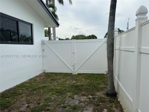 Mango Gardens, 1370 SW 32nd St, Fort Lauderdale, Florida 33315, image 1