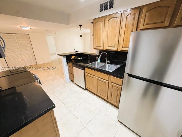 7483 SW 82nd St #A102, Unincorporated Dade County, Florida 33143, image 2
