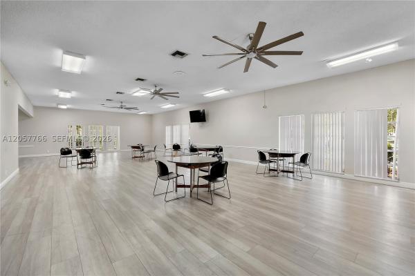 Lakewood On The Green, 5550 S Lakewood Cir S #b, Margate, Florida 33063, image 2