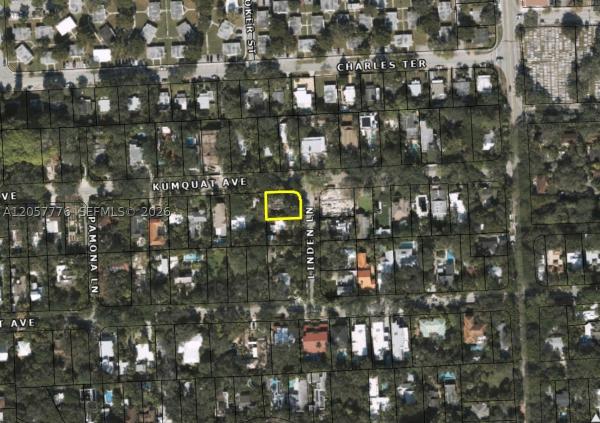 Douglas Circle, 3564 Linden Ln, Miami, Florida 33133, image 2