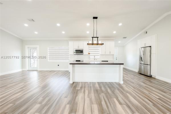 6320 NW 199th St, Hialeah, Florida 33015, image 1