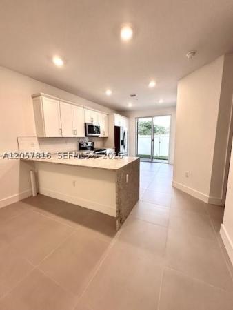 Merrick Square, 259 SW 169th Ln, Pembroke Pines, Florida 33027, image 3