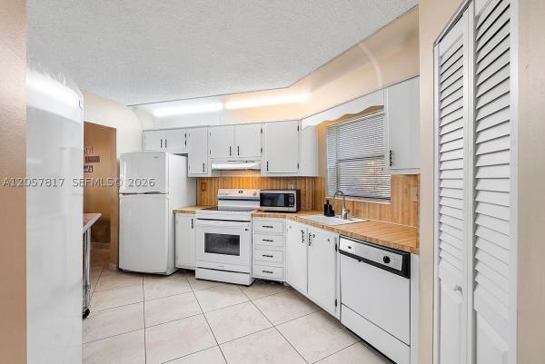 Plantation Club, 6655 W Broward Blvd #200, Plantation, Florida 33317, image 3