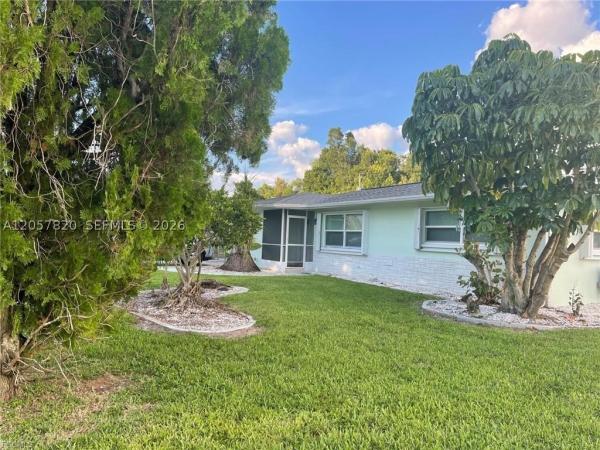 Cape Coral, 2705 SE 17th Ave, Cape Coral, Florida 33904, image 1