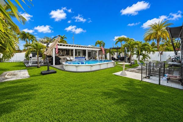 Hallandale By The Sea, 117 SW 6th St, Hallandale Beach, Florida 33009, image 2