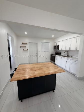 Lauderdale Manor Homesites, 1816 NW 25th Ter, Fort Lauderdale, Florida 33311, image 3