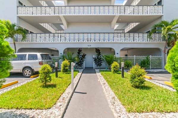 1818 Rodman St #4A, Hallandale Beach, Florida 33020, image 3