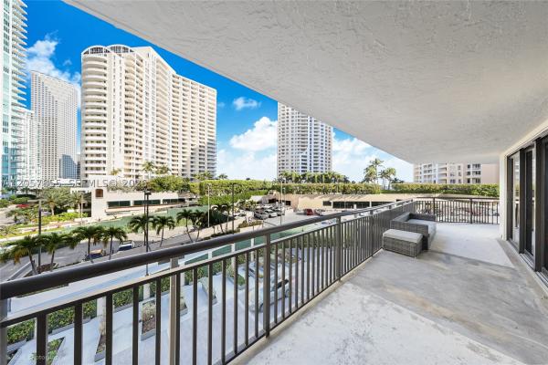 Brickell Key Two, 540 Brickell Key Dr #608, Miami, Florida 33131, image 3
