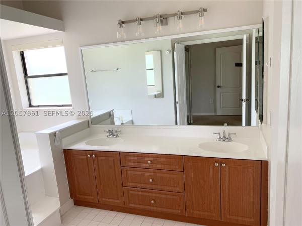 Pasadena Estates, 19331 NW 8th St, Pembroke Pines, Florida 33029, image 2