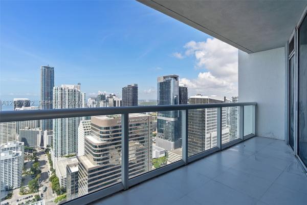 Icon Brickell Tower 2, 495 Brickell Ave #5007, Miami, Florida 33131, image 1