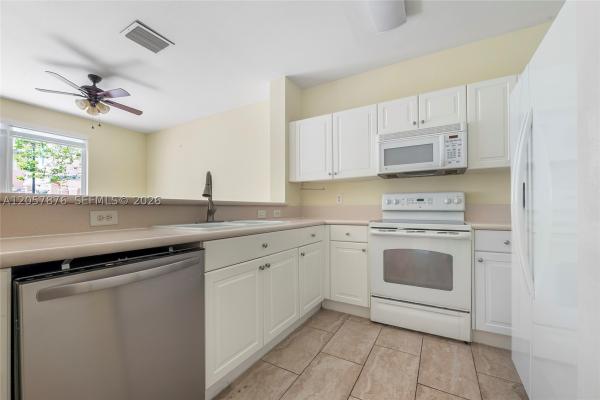 Fiji, 230 SE 29th Ave #1, Homestead, Florida 33033, image 3