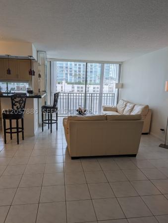 Plaza Of The Americas, 16909 N Bay Rd #718, Sunny Isles Beach, Florida 33160, image 1