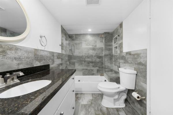 1690 NE 191st St #302-1, Unincorporated Dade County, Florida 33179, image 3