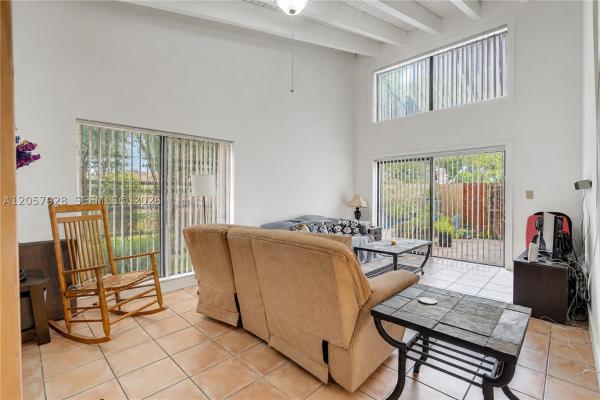 1501 NW 94th Ave #237, Pembroke Pines, Florida 33024, image 2