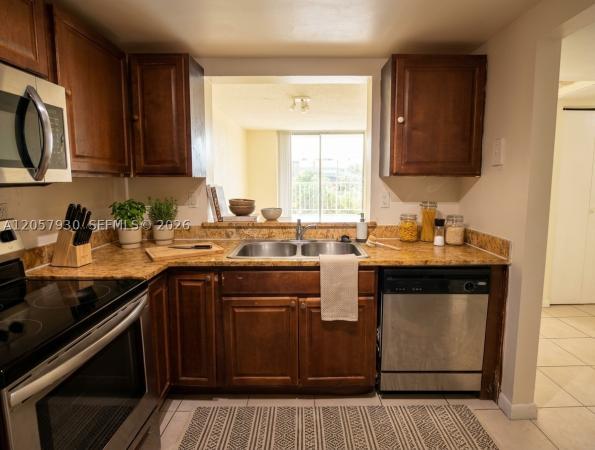 496 NW 165th Street Rd #D-409, Unincorporated Dade County, Florida 33169, image 2
