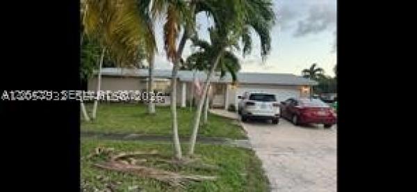 Sunrise Golf Village, 8760 NW 21st St, Sunrise, Florida 33322, image 2