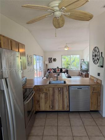 Lakewood On The Green, 360 B N Lakewood Cir E, Margate, Florida 33063, image 1