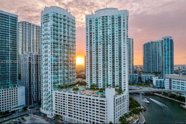 Brickell On The River South Tower, 41 SE 5th St #2407, Miami, Florida 33131, image 2