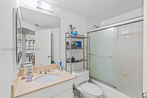 Courvoisier Courts, 701 Brickell Key Blvd #604, Miami, Florida 33131, image 1