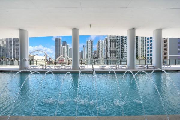 Canvas, 1600 NE 1st Ave #2811, Miami, Florida 33132, image 1