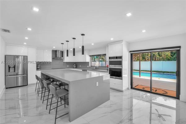 Twenty Bel Aire, 8820 SW 182nd Ter, Palmetto Bay, Florida 33157, image 3