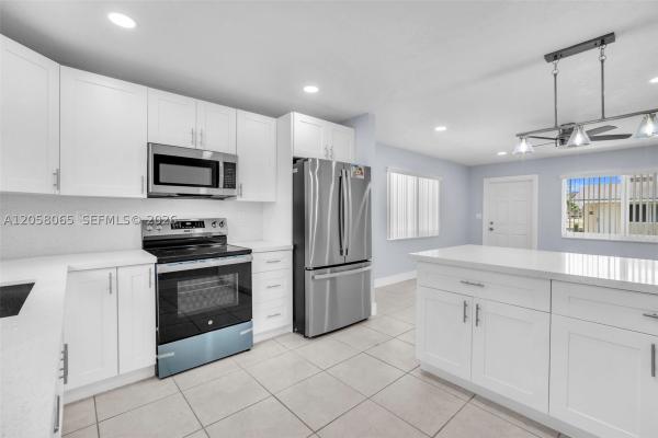 Victory Heights, 357 Phippen Waiters Rd #1-2, Dania Beach, Florida 33004, image 3