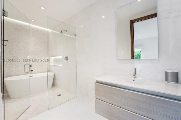 Bay Heights, 60 Shore Dr W, Miami, Florida 33133, image 3