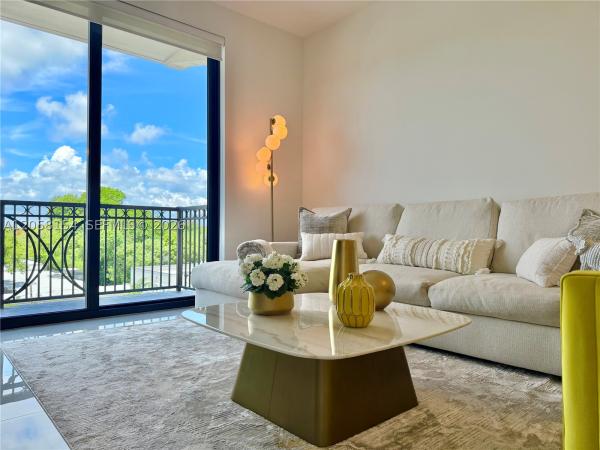 Merrick Manor, 301 Altara Ave #418, Coral Gables, Florida 33146, image 3